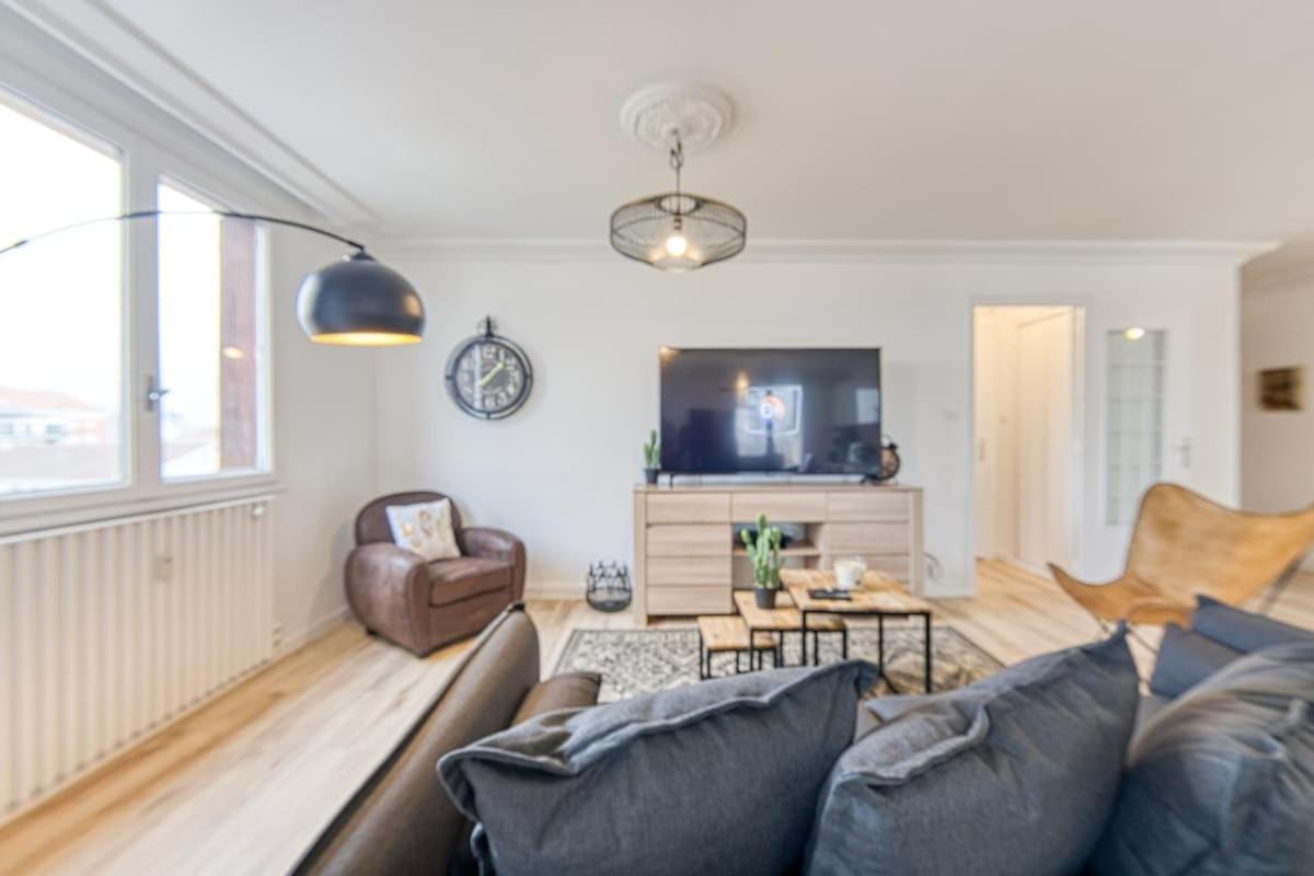 Magnificent Apartment, 4 Bedrooms, Fiber Wifi Grenoble Extérieur photo